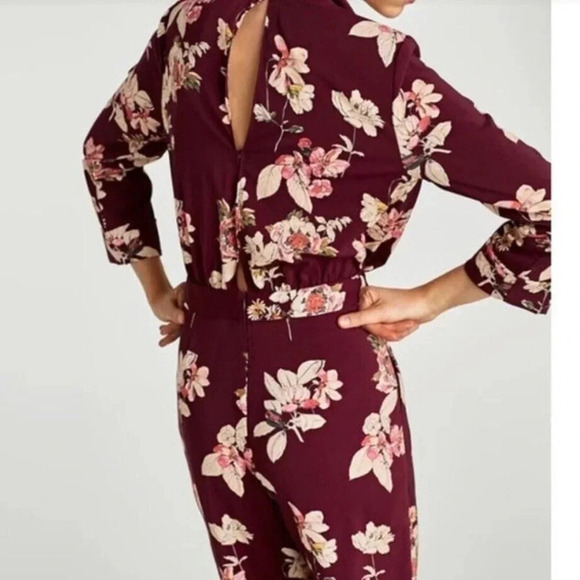 Zara Burgundy Floral Print Jumpsuit Size Small - Picture 9 of 13